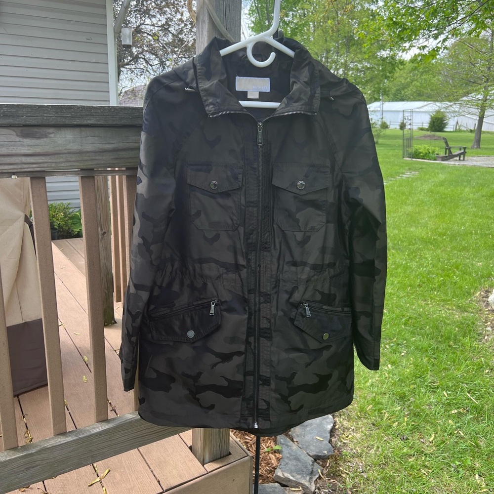 Michael Kors rain jacket green camouflage medium